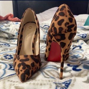 Cheetah heels 👠